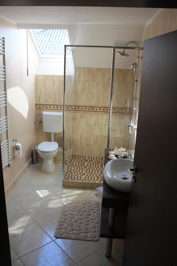 Hotel Silva House Deva Esterno foto